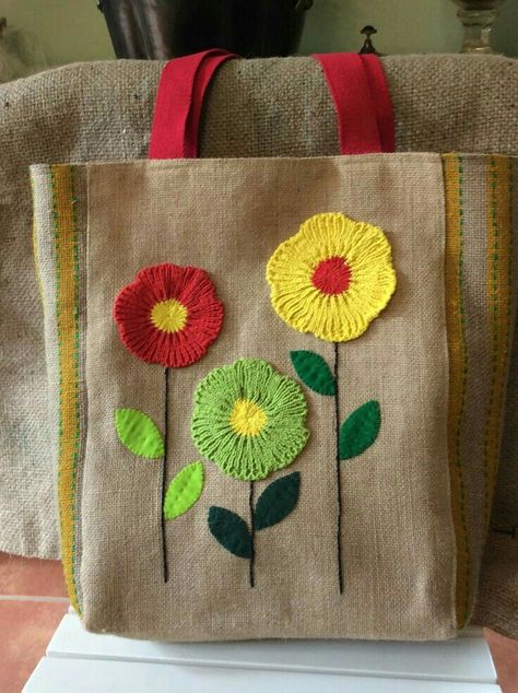 Tote Bag Ideas, Jute Bags Design, Bag With Embroidery, Leather Handbag Patterns, Jute Tote Bag, Boho Chic Bags, Hessian Bags, Purse Collection, Canvas Bag Design