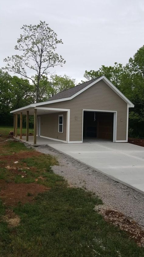 Pole Garages and hobby shops Gallery | CKR Pole Buildings & Barns Hobby Garage, Garage Hacks, Work Shop Building, Barn Remodel, Pole Buildings, Renovation Budget, Shop Buildings, Farm Buildings, Pole Barn