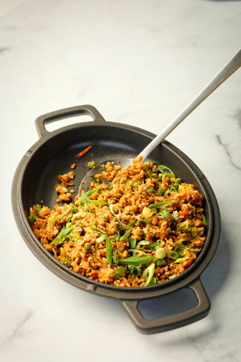 Breakfast Fried Rice Recipe by Chef Geoffrey Zakarian - InsideHook Breakfast Fried Rice Food Network, Easy Side Recipes, Rice For Breakfast, Cool Breakfast, Breakfast Fried Rice, How To Make Iron, Breakfast Rice, Chinese Breakfast, Easy Fried Rice