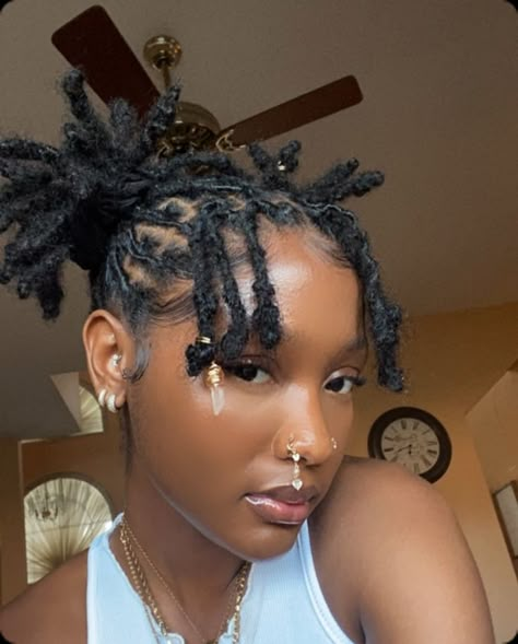 Woman With Dreadlocks, Short Dreadlocks Styles, Loc Hairstyles, Short Locs Hairstyles, Dreadlock Style, Dreadlock Styles, Dreads Styles, Loc Journey, Dread Hairstyles