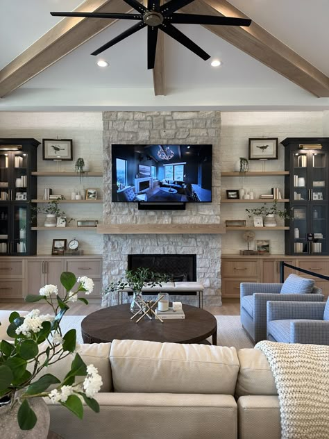 Comfy Living Room With Tv, Large Comfy Living Room, Modern Farmhouse Living Room Tv Wall, House Inspo Interior Design Living Rooms, Living Room Big Tv, Big Living Room Ideas, Collage House, Home Interior Design Living Room, Vaulted Ceiling Living Room