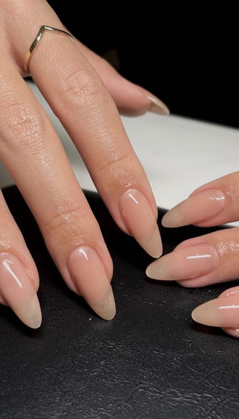 Pretty Natural Nails Ideas, Natural Transparent Nails, Subtle French Tip Nails, Nails Fall Almond, Nail Ideas Elegant, Almond Nails Elegant, Wedding Nails Fall, Elegant Nails Classy, Apres Gel X Nails