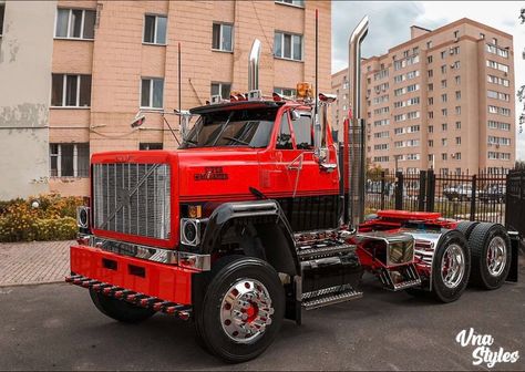 Classic truck | Don’t know what model this truck is. Instagr… | Flickr Customised Trucks, American Trucks, Model Truck Kits, Classic Tractor, Show Trucks, Classic Truck, Chevy Pickups, Large Cars, Chevrolet Trucks