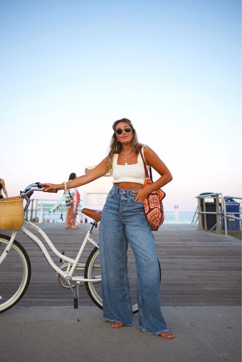 Slouchy Jeans Outfit, Slouchy Jeans, Old West, Bike Ride, Jean Outfits, Free People, Mom Jeans, How Are You Feeling, Pants