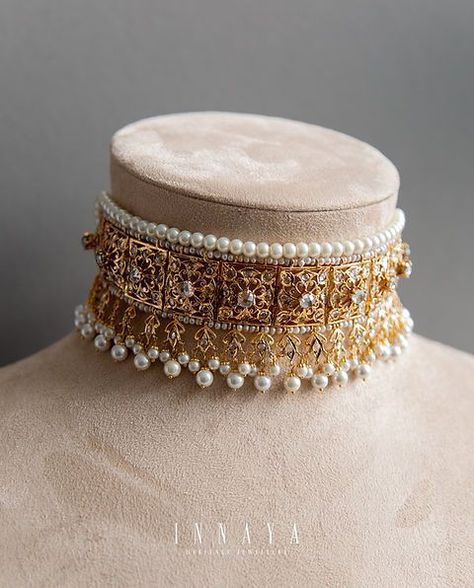 Pearl Choker Necklace Design, Gold Pearl Choker, Choker Design, Choker Pearl, Gold Chokers, Pearl Jewelry Set, Choker Necklace Designs, Indian Bridal Jewelry Sets, Antique Jewellery Designs