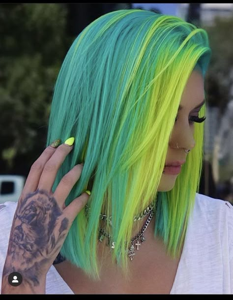 Vivid Hair, Vivid Hair Color, Cute Hair Colors, Creative Hair Color, Neon Hair, Bright Hair Colors, Dye Ideas, Hair Dye Ideas, Pretty Hair Color