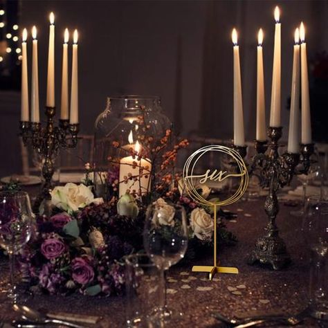 Halloween Wedding Table, Halloween Wedding Centerpieces, Gothic Wedding Decorations, Halloween Wedding Decorations, Victorian Wedding Themes, Victorian Gothic Wedding, Gothic Wedding Theme, Gold Table Numbers Wedding, Dark Wedding Theme