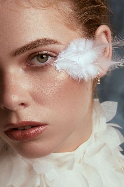 Feather Makeup Look, Feather Editorial, Editorial Two Models, Feather Makeup, Wing Makeup, Bird Makeup, Elegant Magazine, White Editorial, Feather Photography