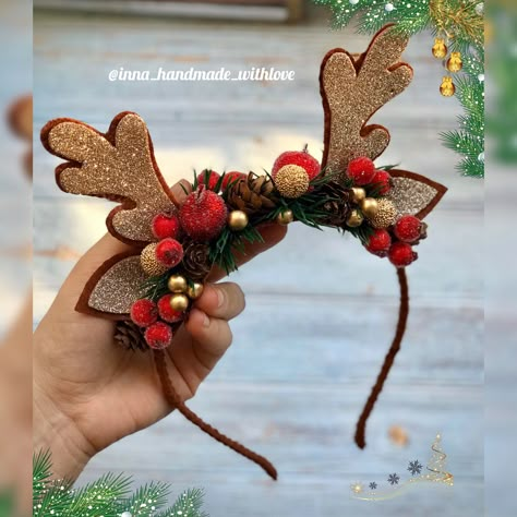 Diy Reindeer Antlers Headband, Christmas Headband Diy, Freehand Crochet, Christmas Dog Dress, Christmas Headwear, Classic 80s Movies, Hair Bands Diy, Felt Hair Accessories, Paper Flower Patterns