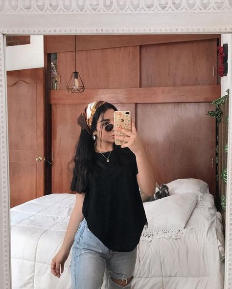 Outfits para ir a chacharear al tianguis Queen Outfit, Causual Outfits, Casual Style Outfits, Looks Style, Teen Fashion Outfits, College Outfits, Looks Vintage, Look Chic, Outfits Casuales