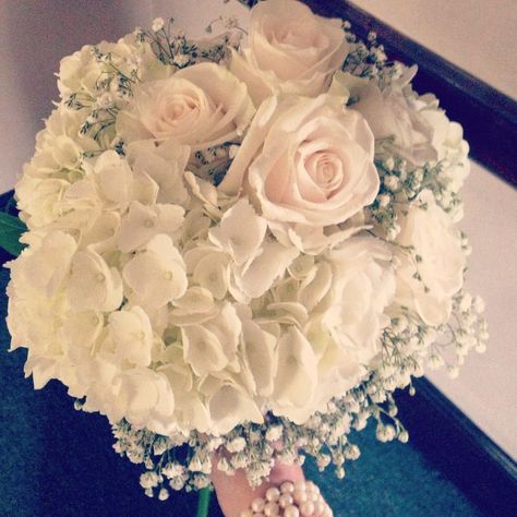 bride bouquet with hydrangeas roses babys breath | Hydrangea, rose, baby's breath bouquet Rose And Hydrangea Bouquet, Baby's Breath Bouquet, Bouquet Hydrangea, June Flowers, Bridal Party Bouquets, Wedding Mint Green, Hydrangea Bouquet, Beautiful Bouquets, Bride Bouquet