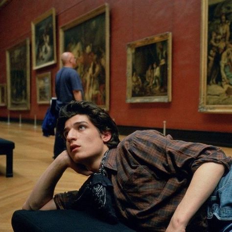 History Dark Academia, Richard Papen, The Dreamers 2003, Louis Garrel, Dark Academia Aesthetic, The Secret History, Blogger Girl, Les Miserables, Film Stills