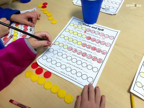 Shake and Spill: Making 10 Centers (The Brown Bag Teacher) Partners To 10 Games, Shake And Spill, Adding To 10, Kindergarten Ten Frame Activities, Ten Frames Printable Free First Grade, Ten Frame Kindergarten, Ten Frame Games Kindergarten, Math Centres, Math 5