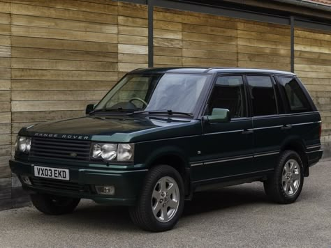 Old Aston Martin, Old Range Rover, Camping In Car, Range Rover P38, Vintage 4x4, Classic Range Rover, Range Rover Black, Range Rover Discovery, Rolls Royce Dawn