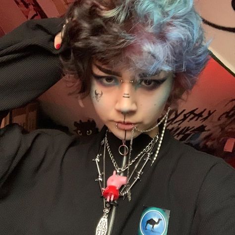 Agender Fashion, Androgynous Style, Dyed Hair Inspiration, Alt Style, Shot Hair Styles, Fluffy Hair, Hair Reference, Cut My Hair, Dream Hair