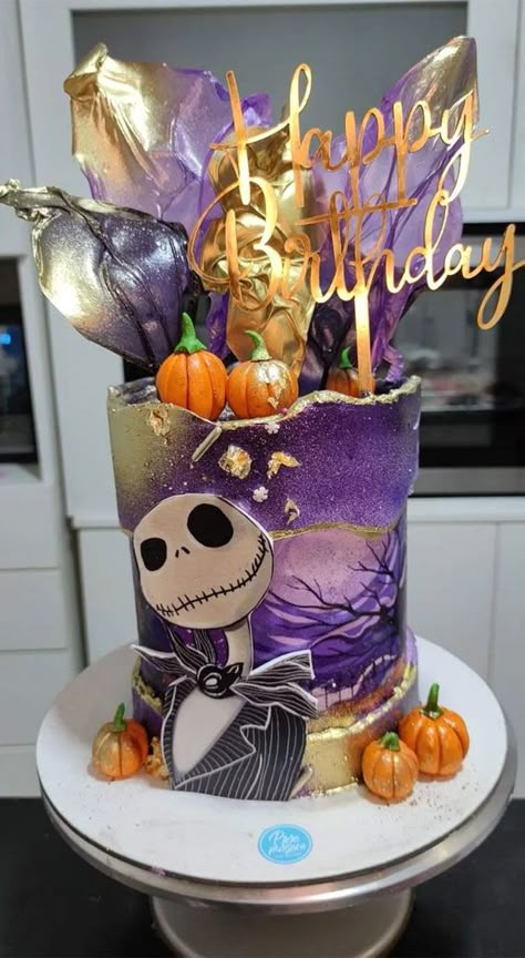 Jack And Sally Cake Topper, Tiered Halloween Cake, Halloween Birthday Cakes For Women, Skeleton Cakes, Cake Ideas Purple, Halloween Cakes Ideas, Halloween Themed Cakes, Holloween Cake, Scary Cake