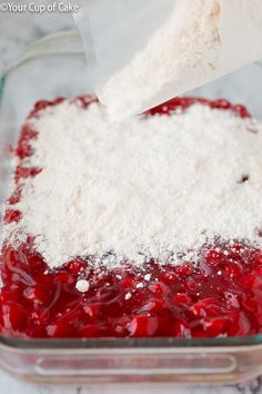 Cherry Poke Cake, Easy Cherry Dump Cake, Super Simple Cake, Easy Cherry Cobbler, Work Treats, Cup Of Cake, Cherry Pie Filling Recipes, Cherry Dump Cake Recipe, Cake Mix Recipe