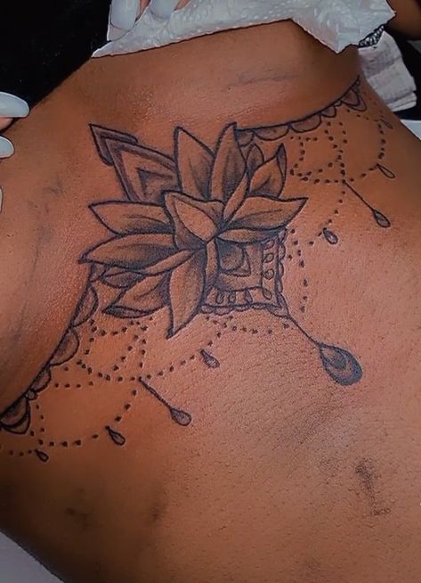 Tattoos Chest Female, Tattoo Ideas Female Sternum, Small Chest Tattoos Female, Sternum Tattoo Black Women, Woman Chest Tattoo, Middle Chest Tattoo Female, Small Chest Tattoo Female, Dragon Thigh Tattoo, Tatts Ideas