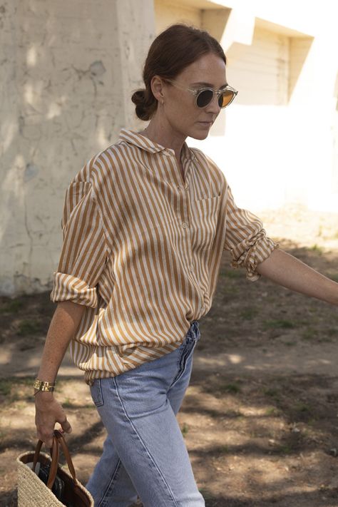 A Favorite Jenni Kayne Find - could i have that? Tan Striped Button Down Shirt Outfit, Jennie Kayne Fashion, Jenni Kayne Sweater Outfit, Tan Striped Shirt Outfit, Poplin Shirt Outfit, Striped Blouse Outfit, Soul Evolution, Striped Top Outfit, Linen Shirt Outfit