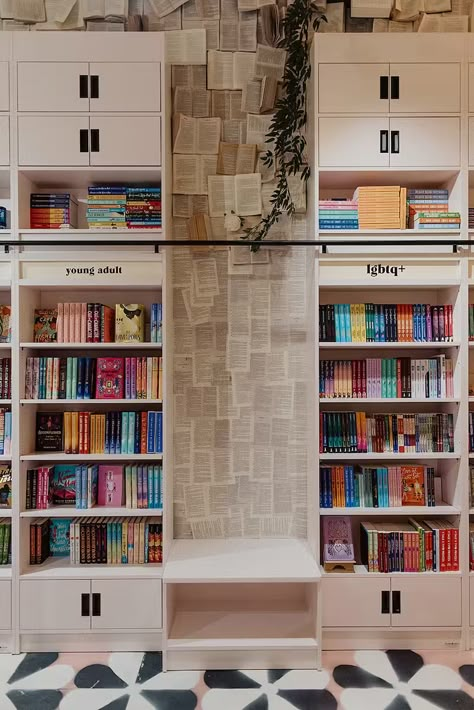 How the Owners of The Ripped Bodice Took Their Renovation Into Their Own Hands - Dwell The Ripped Bodice Bookstore, Small Bookstore Aesthetic, Book Store Ideas, Safe Haven Book, Book Shop Aesthetic, Bookstore Interior, Nyc Bookstore, Home Reading Room, Bookshop Aesthetic