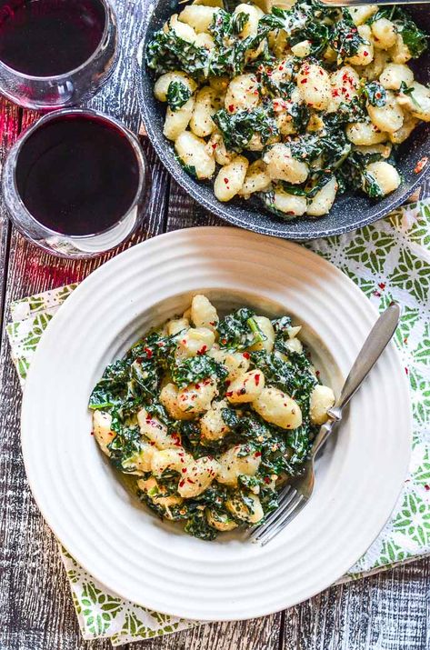 Vegan Gnocchi, Vegan Dinner Party, Sautéed Kale, Garlic Kale, Salad Kale, Sauteed Kale, Vegan Entree, Kale Recipes, Gnocchi Recipes