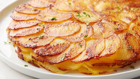 Potatoes Anna Maple Potatoes, Potatoes Anna, Pommes Anna, Easter Side Dishes, One Potato, Betty Crocker Recipes, Best Thanksgiving Recipes, Recipes Sides, Potato Sides