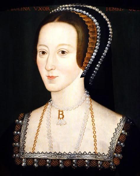 Anne Boleyn Style: Royal portrait with headband, pearls, and initial necklace Wives Of Henry Viii, Tudor Era, King Henry Viii, Tudor History, King Henry, Henry Viii, English History, Queen Of England, Elizabeth I