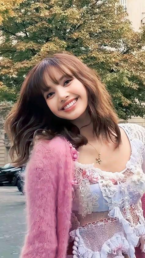 Lisa From Blackpink, Blackpink Instagram, Lisa Black, Lisa Blackpink Instagram, Kpop Blackpink, Lisa Bp, Lisa Manoban, Lisa Lalisa, Blackpink Wallpaper