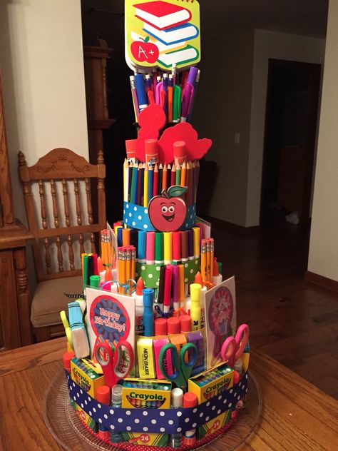 Supply Cake for teacher Kindergarden Birthday Gifts, Teacher Supply Cake, Cake For Teacher, Teacher Birthday Cake, Craft Gift Basket, Snack Tower, Picnic Party Decorations, School Supplies Cake, Teacher Cakes