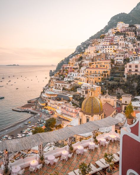 15 BEST Instagram spots in Amalfi Coast – Joy of Exploring The World Ravello Italy Amalfi Coast, Positano Villa, Ravello Italy, Portofino Italy, Sunset Point, Amalfi Coast Italy, Church Architecture, Best Sunset, Before Sunset