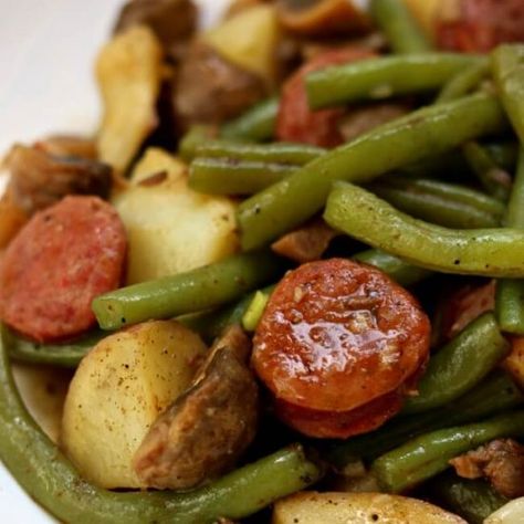 Slow Cooker Cajun Sausage, Potatoes and Green Beans - 365 Days of Slow Cooking and Pressure Cooking Sausage Ring Recipes, Green Beans Potatoes And Sausage, Sausage Potatoes And Green Beans, Conecuh Sausage, Instant Pot Cajun, Potatoes And Sausage, Green Beans Potatoes, Beans Potatoes, Cajun Sausage