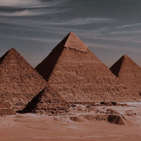 Egypt Core Aesthetic, Egyptian Astethic, Pharoah Aesthetic, Archaeologists Aesthetic, Pharoah Egyptian Aesthetic, Nefera De Nile Aesthetic, The Alchemist Aesthetic, Archaeologist Aesthetic, Pharoah Egyptian