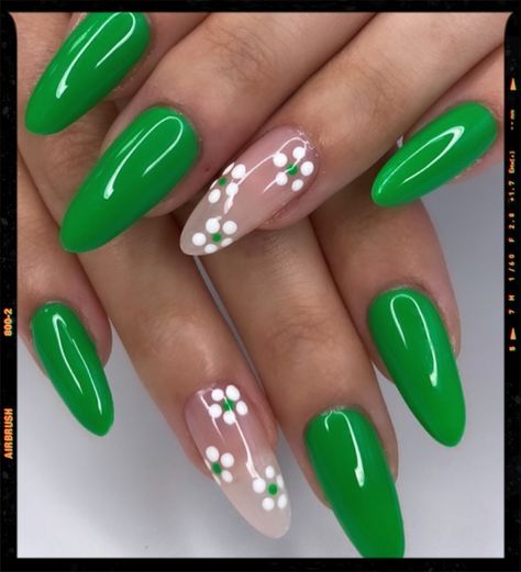 Pics edited by AirBrush App. Filter: Color +ult-3•Green nails: #airbrushapp #retouch #photoeditor #filter #airbrushmakeup #airbrushart #airbrushfilter #trendy #nails #green Nails Green Design, Trendy Nails Green, Summertime Nails, App Filter, Airbrush App, Dip Nails, Nails Green, Pretty Nail Art Designs, Pretty Nail Art