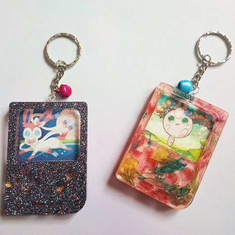 Resin Pokemon, Resin Shakers, Kawaii Products, Card Keychain, Keychain Charms, Diy Crafts For Teens, Keychain Ideas, Resin Ideas, Anime Crafts