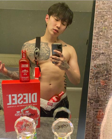 Jay Park Tumblr, Jay Park 2pm, Jay Park Instagram, J Park, Diesel Store, Hot Kpop, Anime Guys Shirtless, Jay Park, Very Funny Pictures