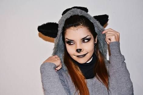 Cassidy- This makeup look is simple and can look really great for the people who are playing the hyenas. Hyena Makeup, Lion Witch Wardrobe, Lion King Costume, Aging Makeup, Lion King Jr, Special Effects Makeup, Theatre Costumes, Stage Makeup, Body Makeup