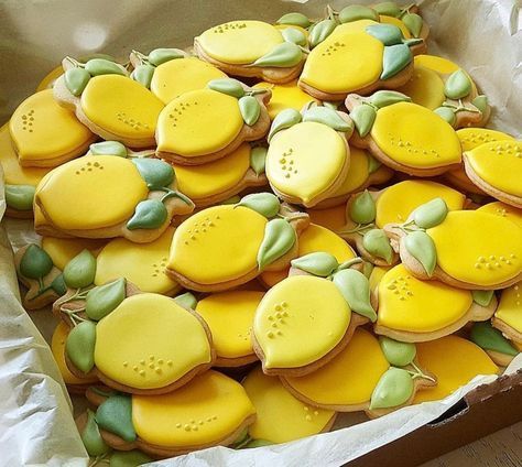 Amalfi Party, Lemon Birthday Party, Lemon Themed Party, Lemon Birthday, Cookies Lemon, Lemon Themed Bridal Shower, Italian Party, Lemon Sugar Cookies, Lemonade Party