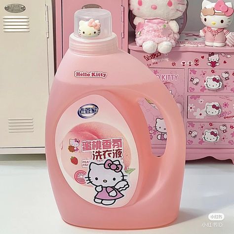 Kawaii Perfume, Laundry Aesthetic, Clean Core, Hello Kitty Merchandise, Bathroom Cleaning Supplies, Pink Lifestyle, Hello Kitty Accessories, Hello Kitty Sanrio, Baby Pink Aesthetic