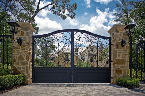 Top 60 Best Driveway Gate Ideas - Wooden And Metal Entrances Wrought Iron Gate Designs, Metal Driveway Gates, Tor Design, Ranch Gates, Estate Gates, Driveway Entrance, Front Gate Design, Entrance Gates Design, Iron Gate Design