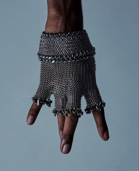 Chainmail Glove, Custom Lighters, Hardware Jewelry, Sibling Outfits, Tiny Dancer, Clothing Details, Chain Mail, Textiles Fashion, Streetwear Men Outfits