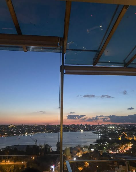 Night In Istanbul, Turkey Night View, Istanbul Aesthetic Night, Istanbul Turkey Night, Turkey Istanbul Aesthetic, Turkey At Night, Istanbul Turkey Aesthetic, Istanbul Apartment, Turkey Night