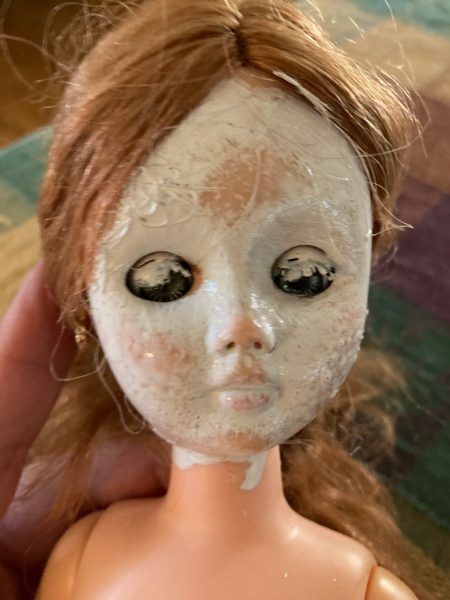 How To Make Creepy Dolls Halloween, Haunted Dolls Diy, Creepy Doll Ideas, Spooky Dolls Diy, Zombie Dolls Diy, Creepy Dolls Diy Halloween Decorations, How To Make A Creepy Doll, Creepy Doll Diy, How To Make Creepy Dolls