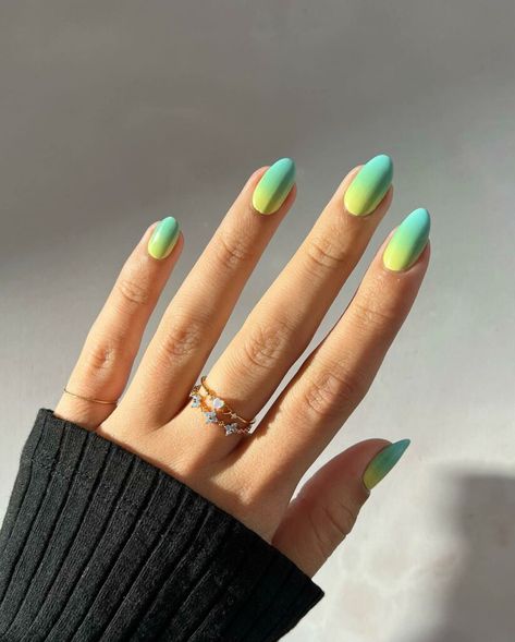 Neon Summer Nails, Summer Nails Nail Art, Turquoise Nail Designs, Neon Yellow Nails, Zebra Print Nails, Neon Nail Art, Neon Summer, Neon Green Nails, Pink Nail Colors