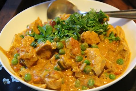 A Taste of Africa - Kenyan Chicken Curry | Food.com Chicken Breast Curry, Creamy Chicken Curry, Curry Food, Beef Steak Recipes, Onion Chicken, Cook Chicken, Curry Sauce, Curry Chicken Recipes, Baked Chicken Breast