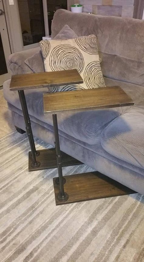 Industrial Sofa Table, Couch Arm Table, Meja Sofa, Sofa Arm Table, Industrial Sofa, Furnitur Ruang Keluarga, Diy Sofa Table, Pipe Furniture, Couch Table