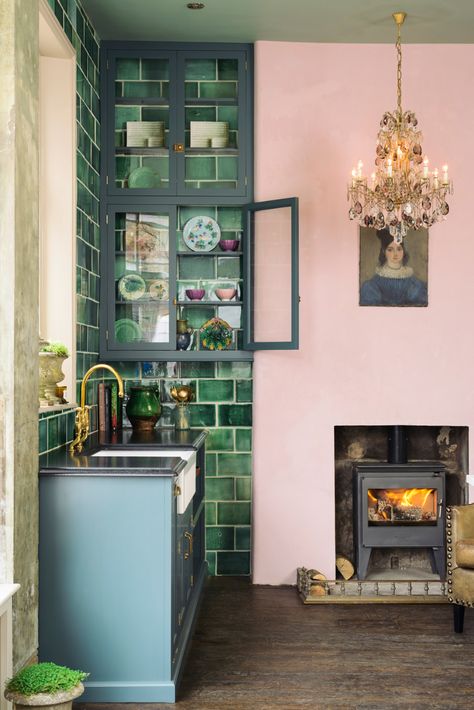 deVOL directory: The St. John’s Square showroom kitchen -PART 1 - The deVOL Journal - deVOL Kitchens Pink Color Combination, Devol Kitchens, Flooring Trends, Pink Kitchen, Green Tile, Home Decor Color, Blue Living Room, Green Kitchen, Rustic Industrial