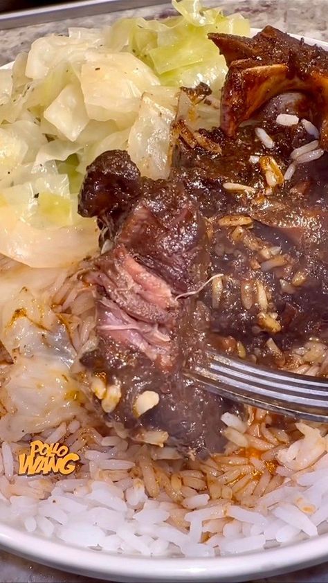 Baked Neck Bones Recipe, Beef Neck Bones Recipe, Pollo Wang, Rice And Cabbage, Neck Bones, Kimchi Recipe, Tender Beef, Sunday Dinner, Popular Videos