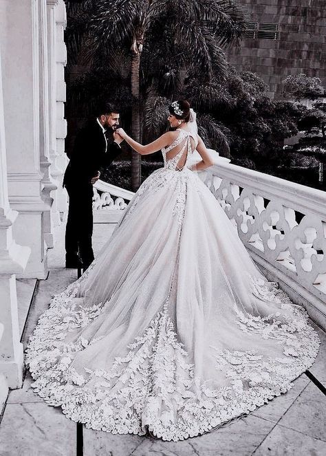 Fairytale Wedding Photos, Bride Groom Photoshoot Poses, Cathedral Length Wedding Dress, Bride Groom Photoshoot, Wedding Portrait Poses, Wedding Couple Photos, Bride Photoshoot, Wedding Picture Poses, Bridal Dresses Lace