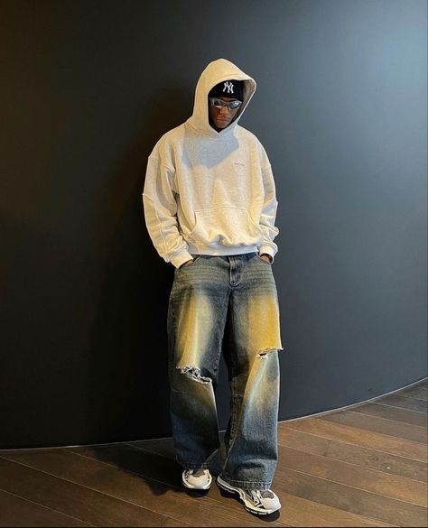 Baggie Jeans Outfit, Baggy Jeans Outfits, Asap Rocky Fashion, Estilo Cholo, Baggy Jeans Outfit, Guy Fits, Trendy Boy Outfits, Boy Fits, Black Men Street Fashion