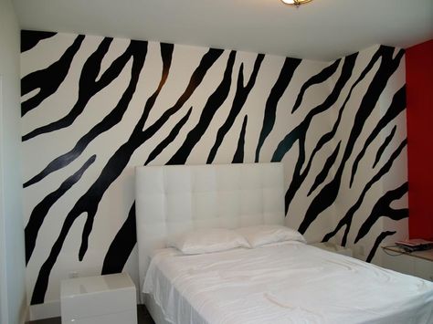 Zebra Room Ideas Bedrooms, Zebra Themed Bedroom, Zebra Print Room Decor, Zebra Print Wall, Black And Red Living Room, Cheetah Print Walls, 2000s Zebra Print Room, Animal Print Furniture, Zebra Room